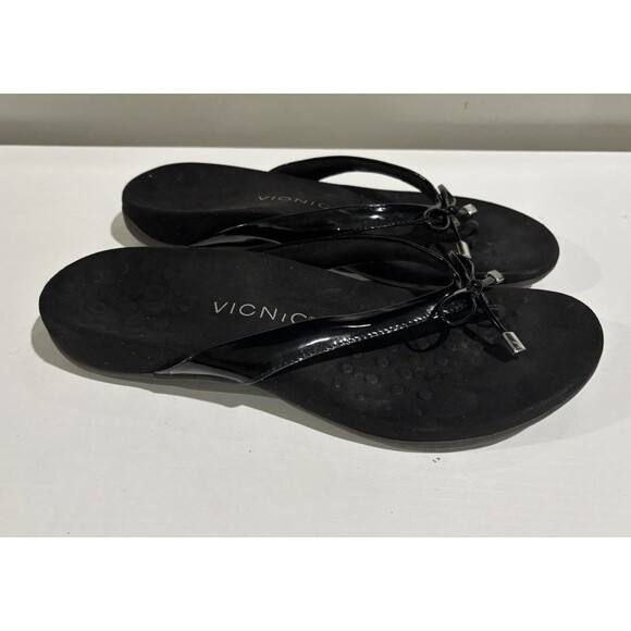 Vionic Bella II Sandal 9 Black Patent Leather Bow Orthotic Comfort Slip On Thong - Picture 1 of 7